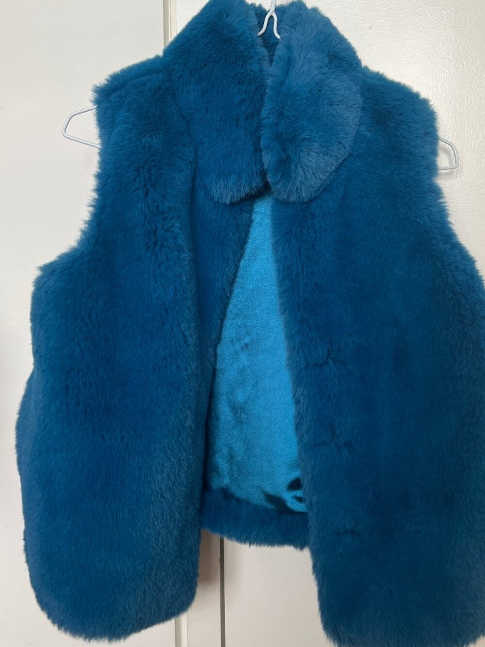 Blue Faux Fur Milly Minis Kids Vest size 8
